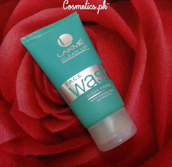 Top 10 Best Face Wash For Oily Skin - Lakme Clean Up Face Wash