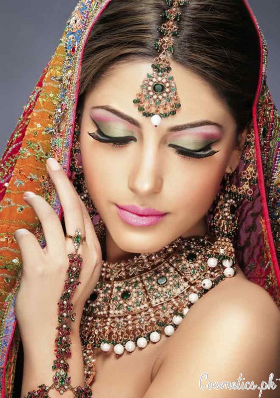 5 Latest Bridal Makeup Videos 2015 - Asian Bridal Makeup