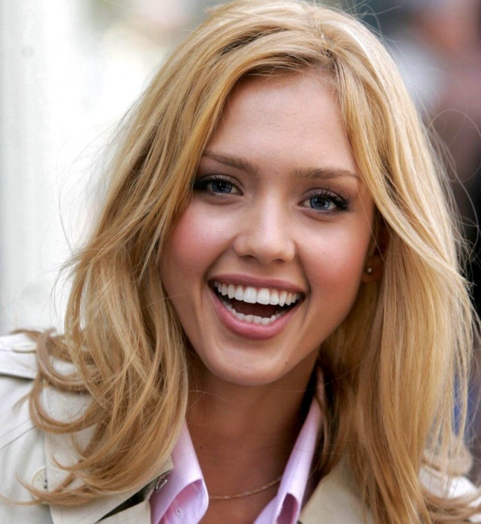 16+ Jessica Alba Hairstyles In 2005 Cool Blonde Look