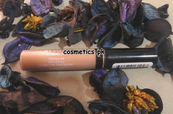 Revlon Colorstay Concealer 2014 - Review and Swatches 1