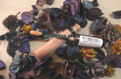 Revlon Colorstay Concealer 2014 - Review and Swatches 3