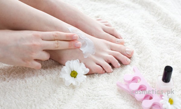 How To Do Pedicure Easily At Home 1
