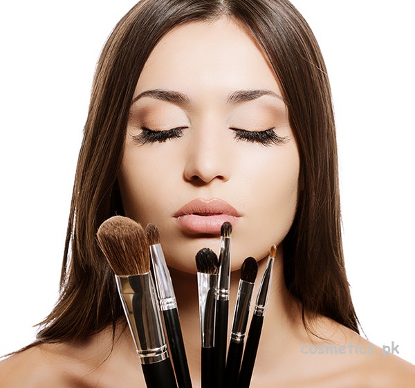 How To Maintain Your Makeup Tools 2