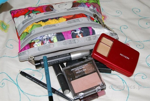 Basic Makeup Essentials For Your Makeup Bag 4