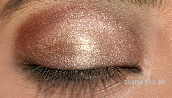 Eye Makeup Tutorial For Shimmery Rose Gold