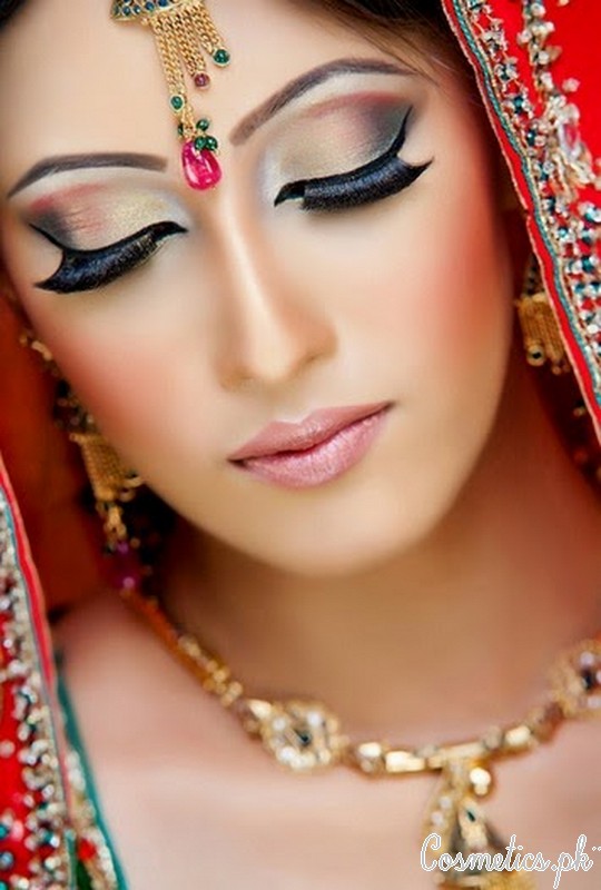 Latest Pakistani Bridal Eye Makeup Tutorials