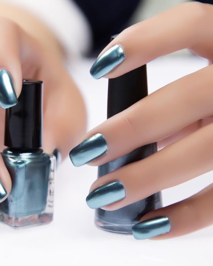 Top 10 Best Metallic Nail Polish Brands In Pakistan