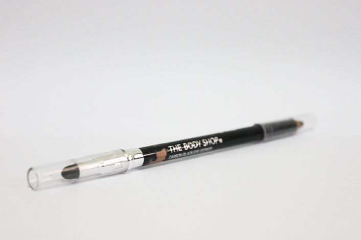 10 Best Pencil Eyeliners Available In Pakistan