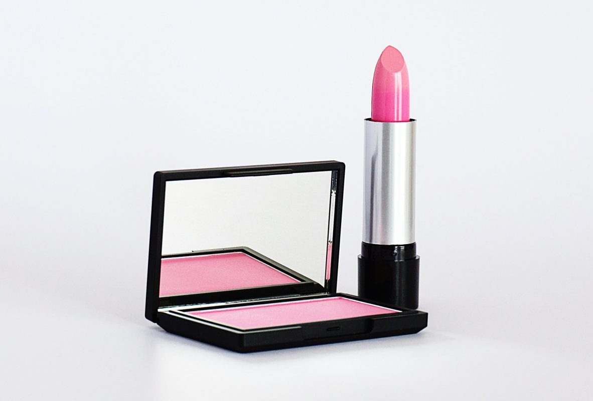 Buy Lipsticks in Pakistan