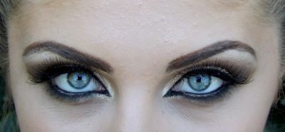 Makeup Techniques to Make Small Eyes Appear Bigger
